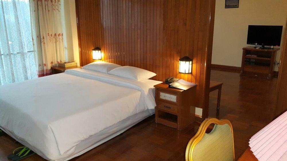 Panda Hotel يانغون المظهر الخارجي الصورة