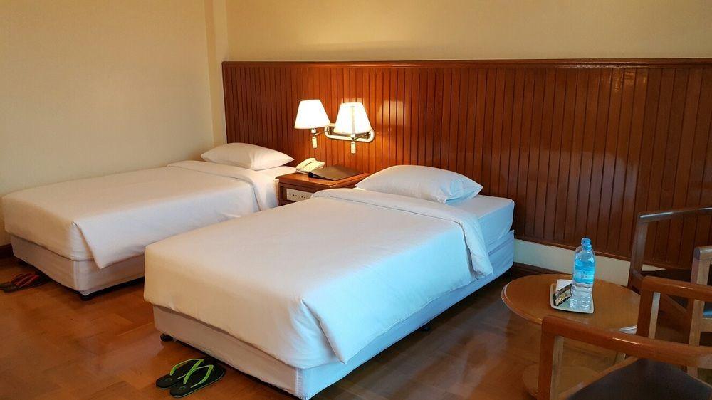 Panda Hotel يانغون المظهر الخارجي الصورة