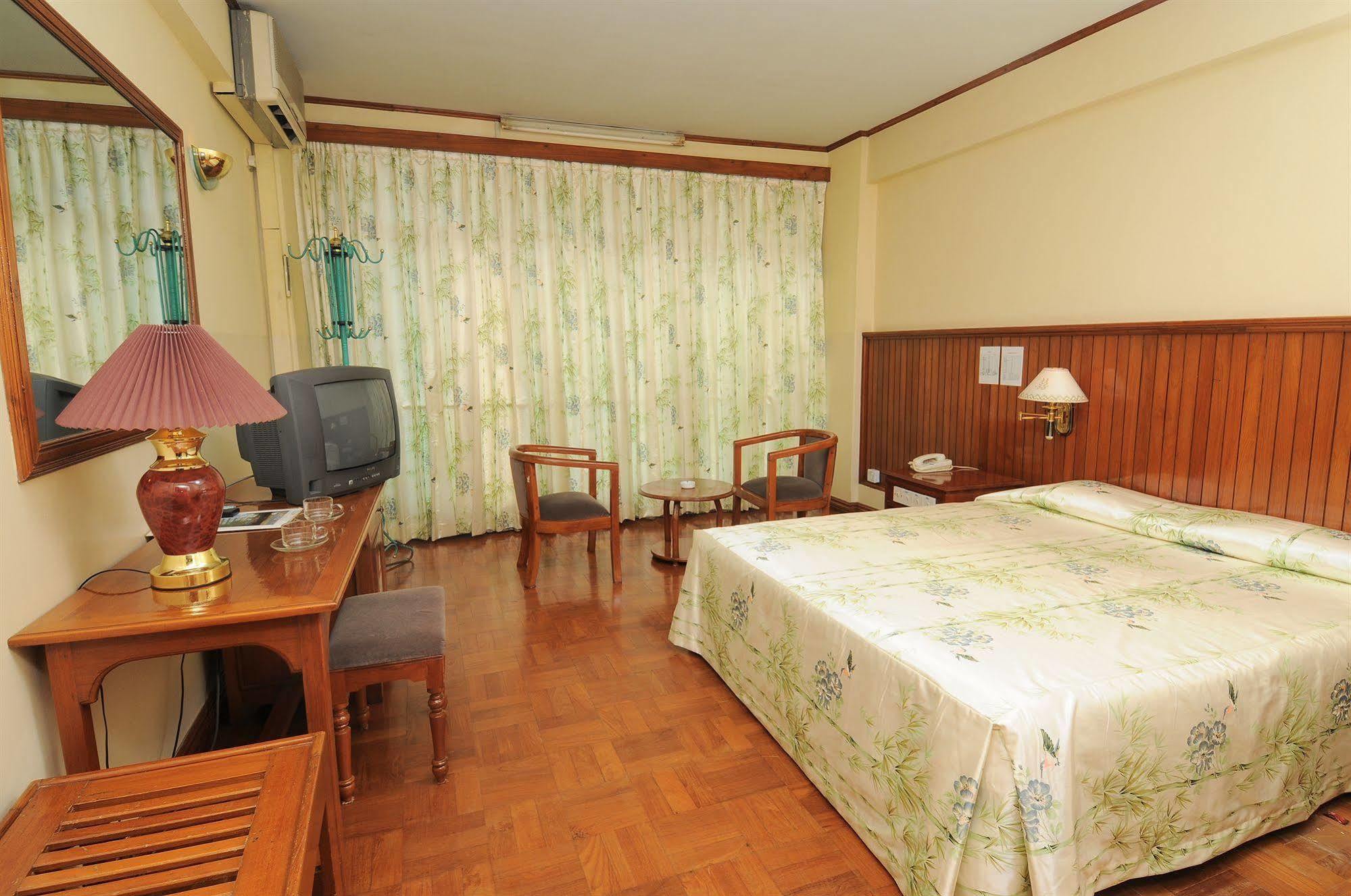 Panda Hotel يانغون المظهر الخارجي الصورة