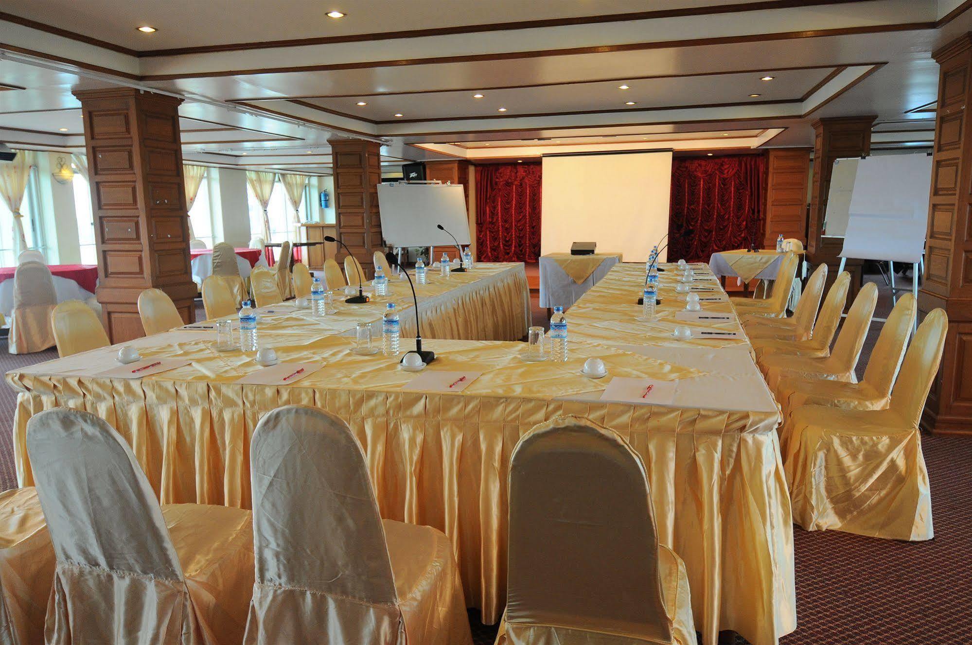 Panda Hotel يانغون المظهر الخارجي الصورة
